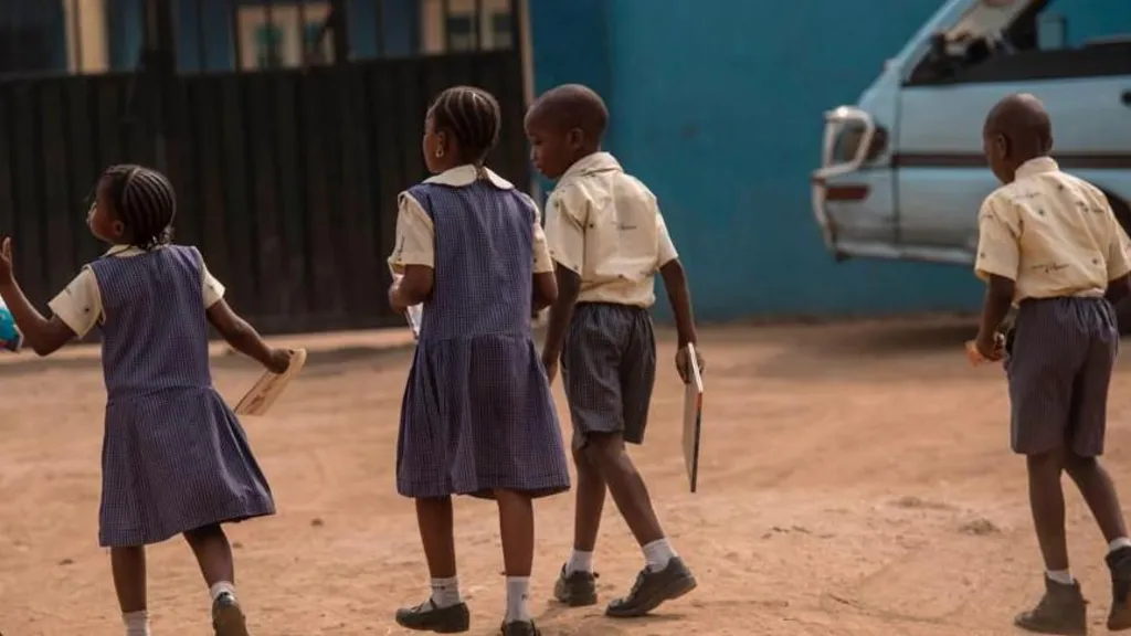 Nigeria cancels mother-tongue teaching in primary schools and reverts to English