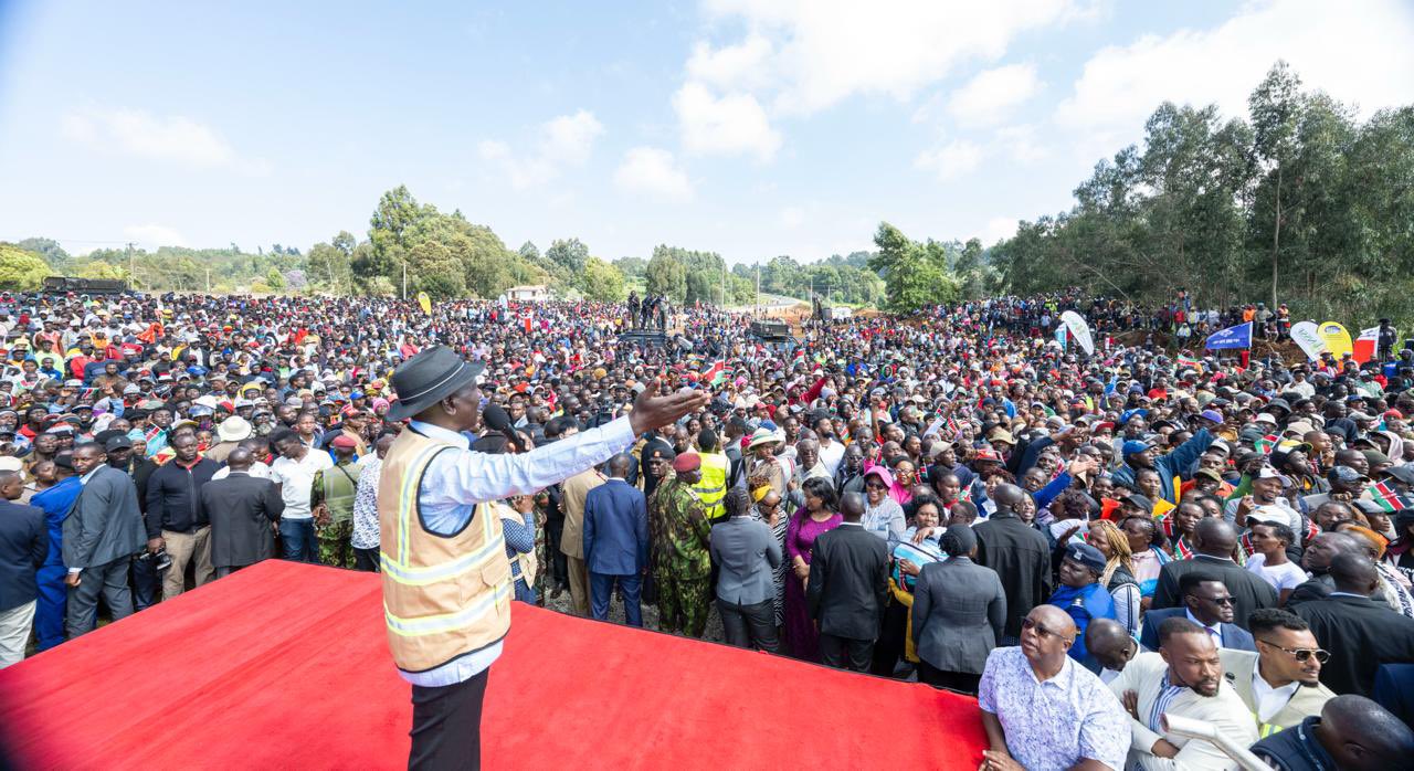 Ruto defends Sh5tn infrastructure plan