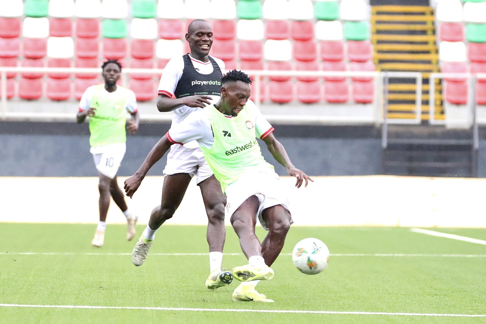 Duke Abuya (R) and Alpha Onyango during a Harambee Stars training session