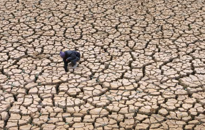 Brace yourself for hot and drier December – experts