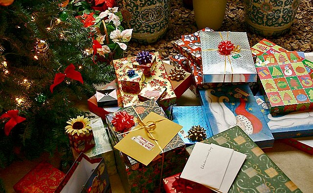 Top Gift Ideas for Loved Ones This Festive Season