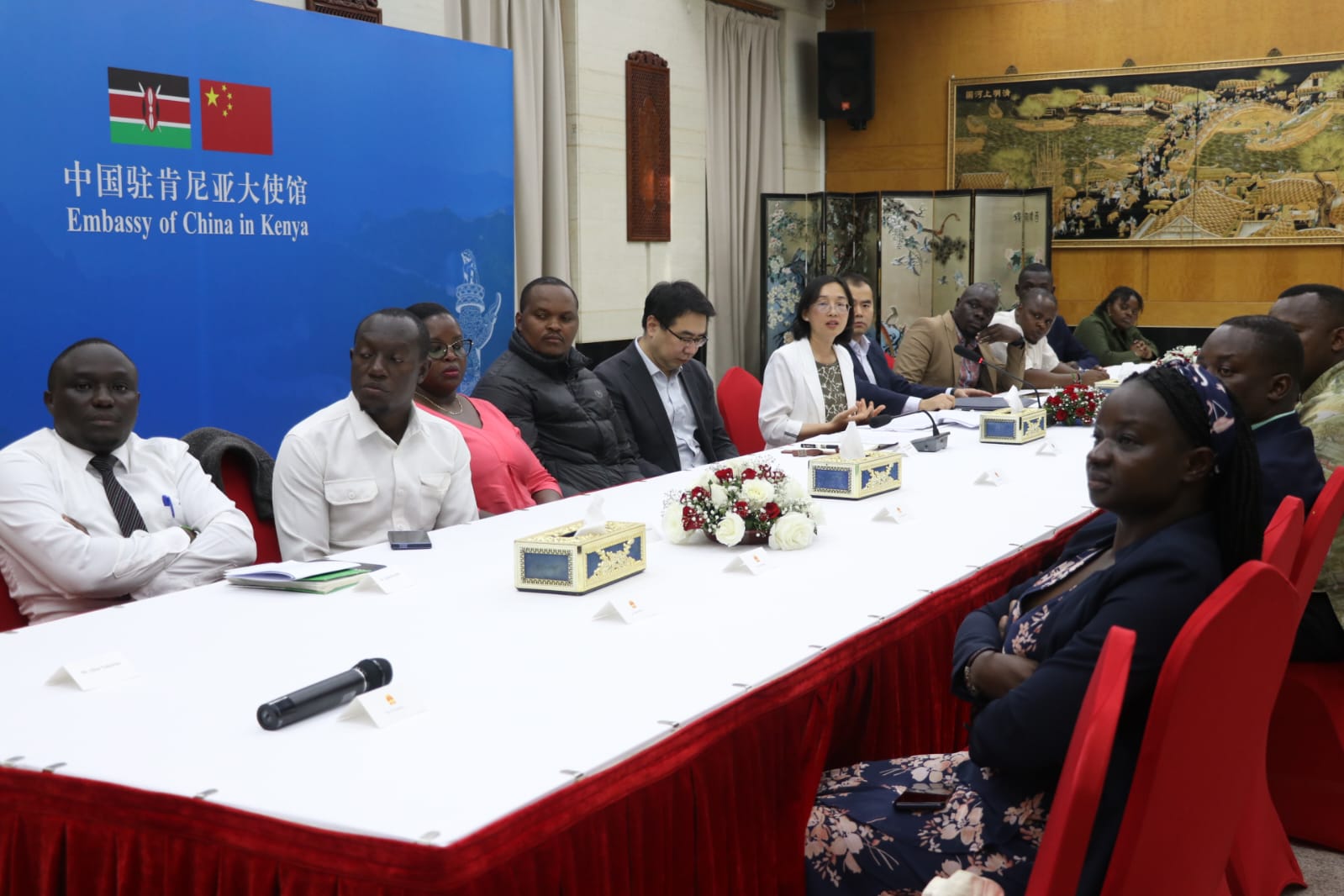 Chinese envoy briefs Kenyan media on CPC resolutions, development path