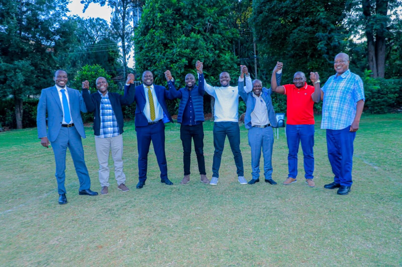 Photo of MCAs-elect with Arati, MPs raises political storm