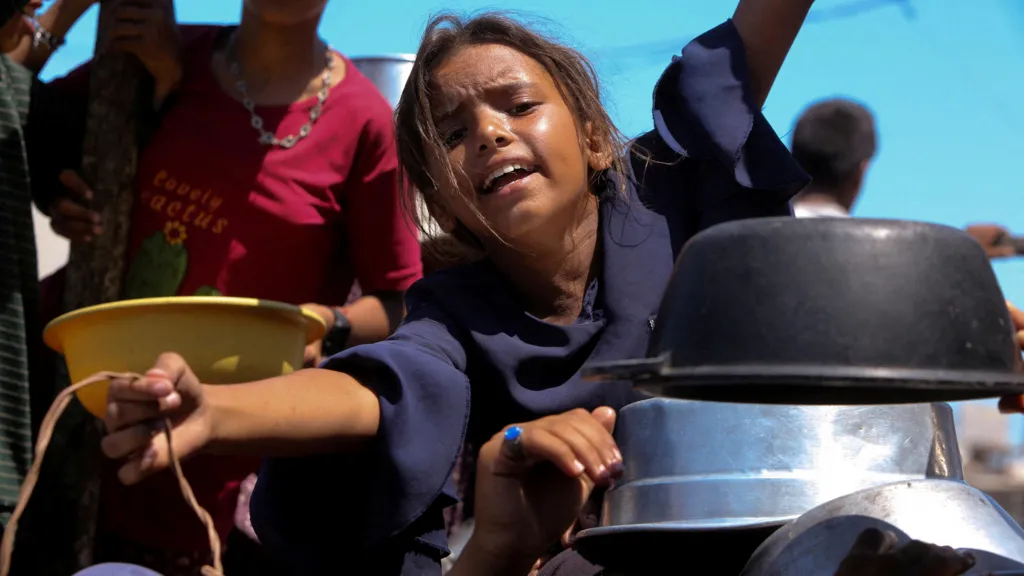 UN-backed experts say Gaza food supplies improving but 100,000 still in 'catastrophic conditions'