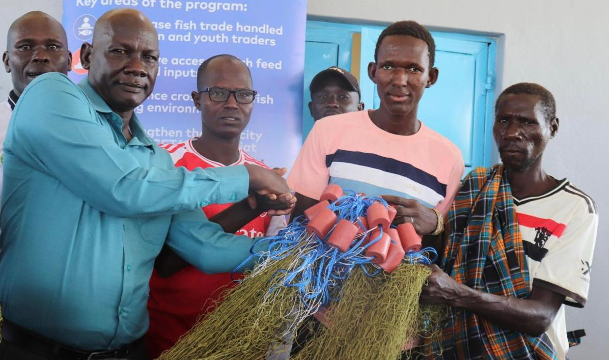 Turkana partners with NGOs to equip fishermen with modern fishing gear