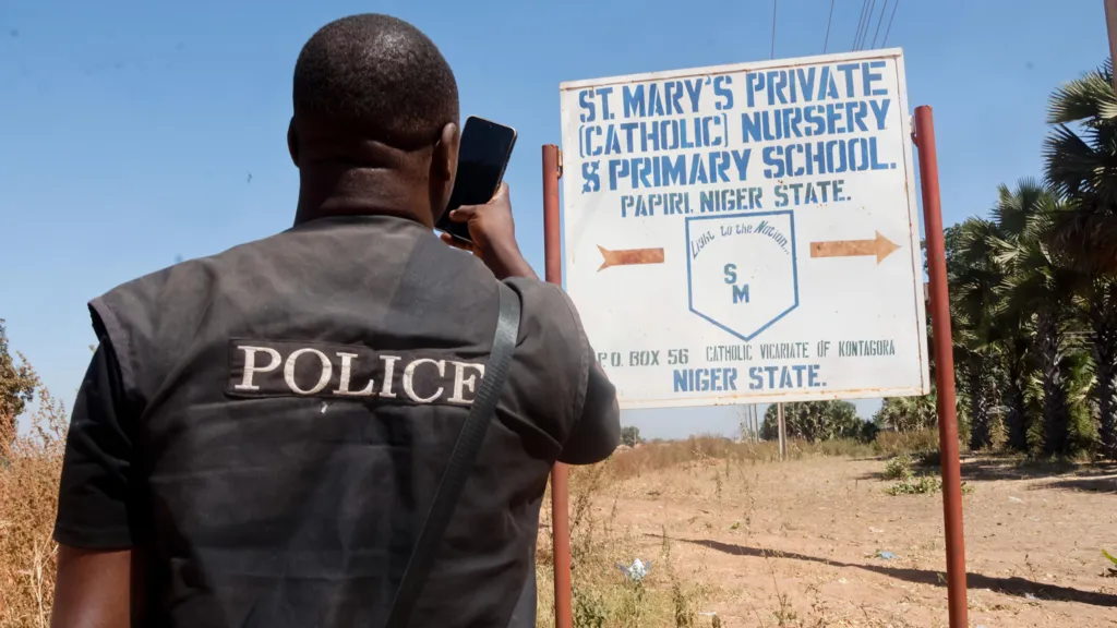 One hundred abducted schoolchildren released in Nigeria