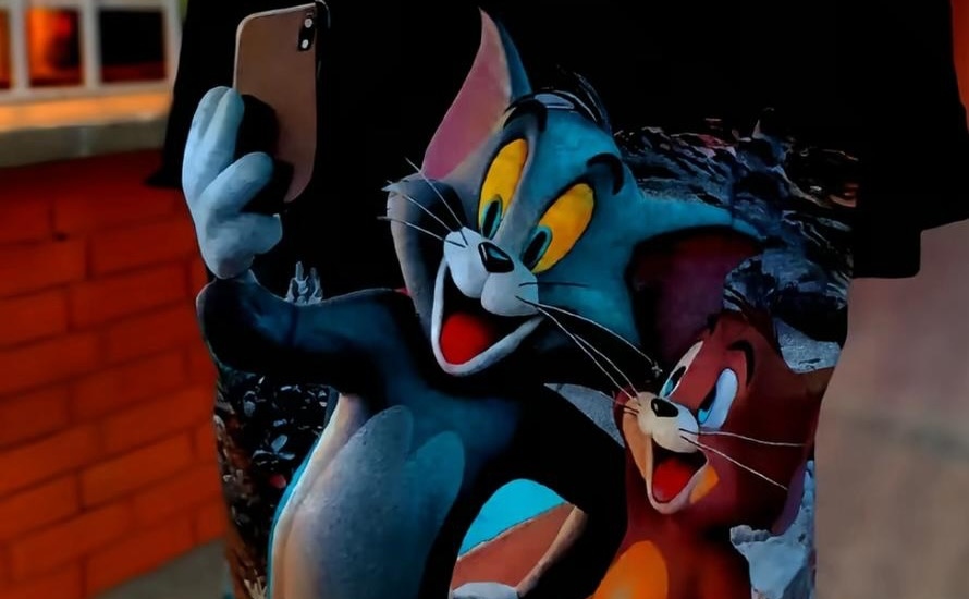Tom & Jerry T-Shirts Dominate Christmas Day Attire Nationwide