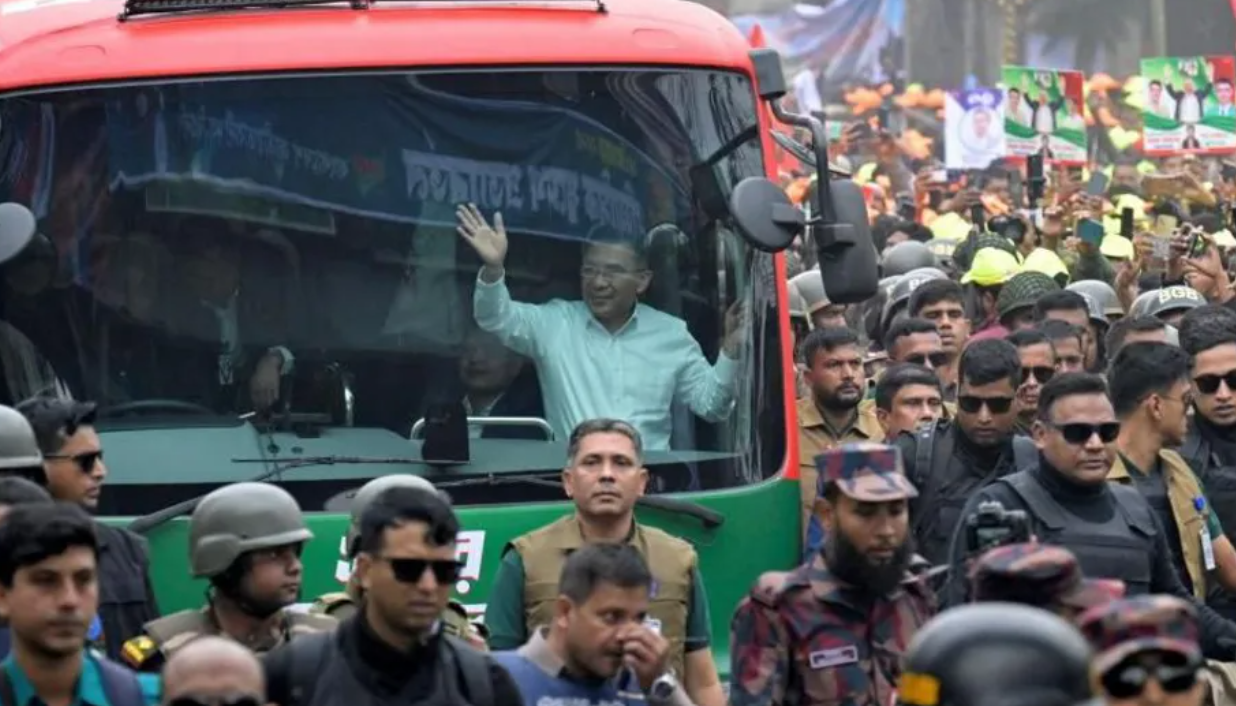 Front-runner to be Bangladesh PM returns after 17 years in exile