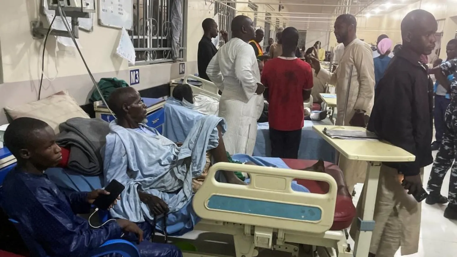 Blast in packed Nigerian mosque kills 5