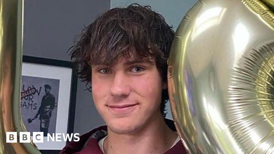 Teen missing in mountains is lost to us, family say