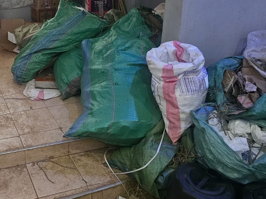 NACADA busts major alcohol den in Kenol