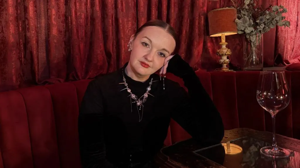 Romance and parenthood feel remote in Ukraine: 'I haven't had a date since before the war'