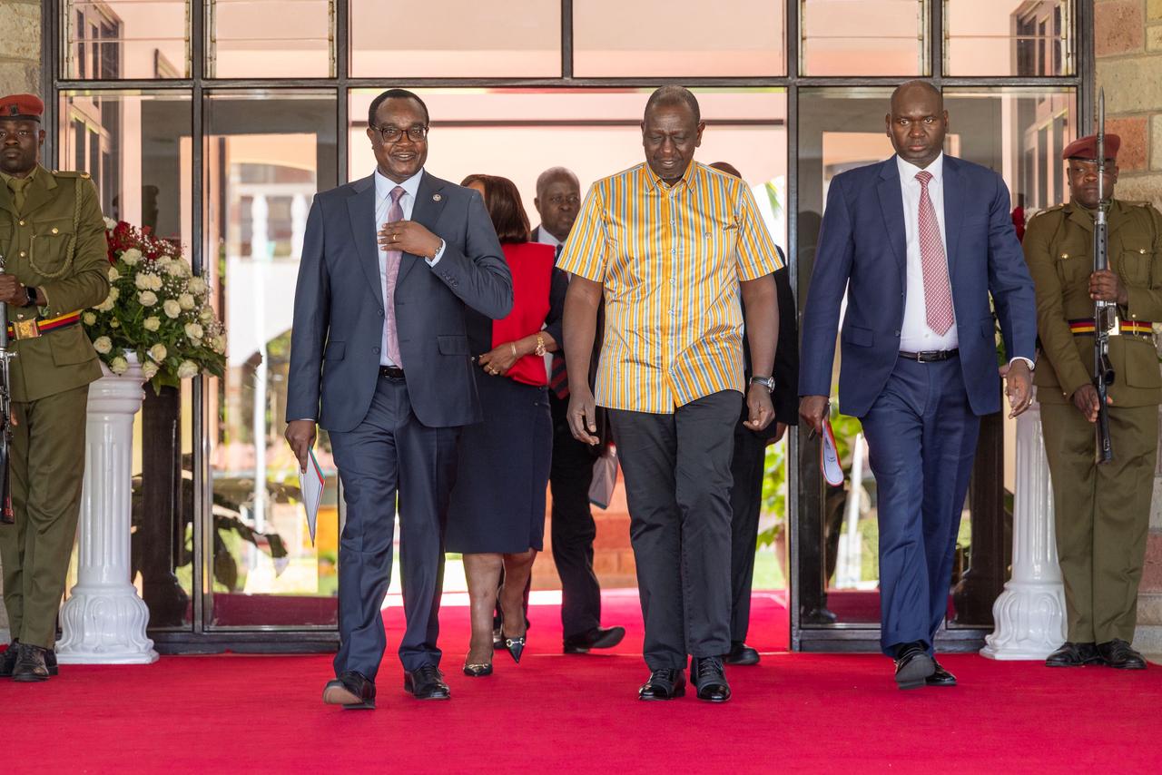 [PHOTOS] CS Ogamba briefs Ruto on 2025 KCSE results release