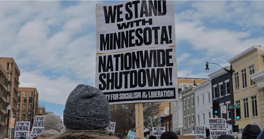 Talks ramp up to avert US government shutdown