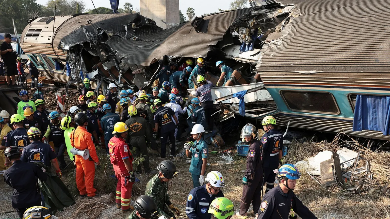 At least 30 killed after train crash in Thailand
