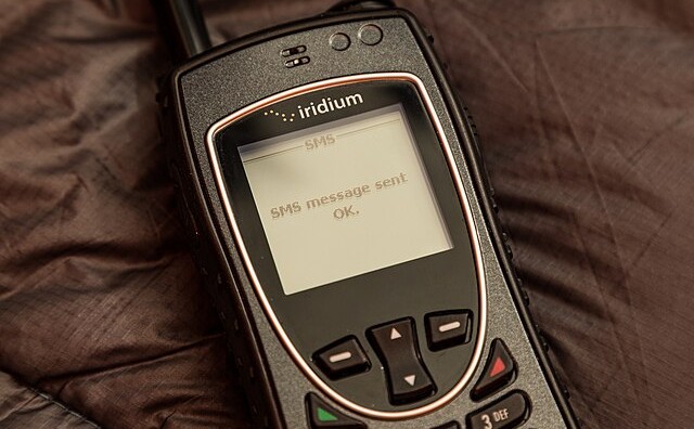 10 Text Messages That Mean a Pre-Valentine’s Breakup is Coming
