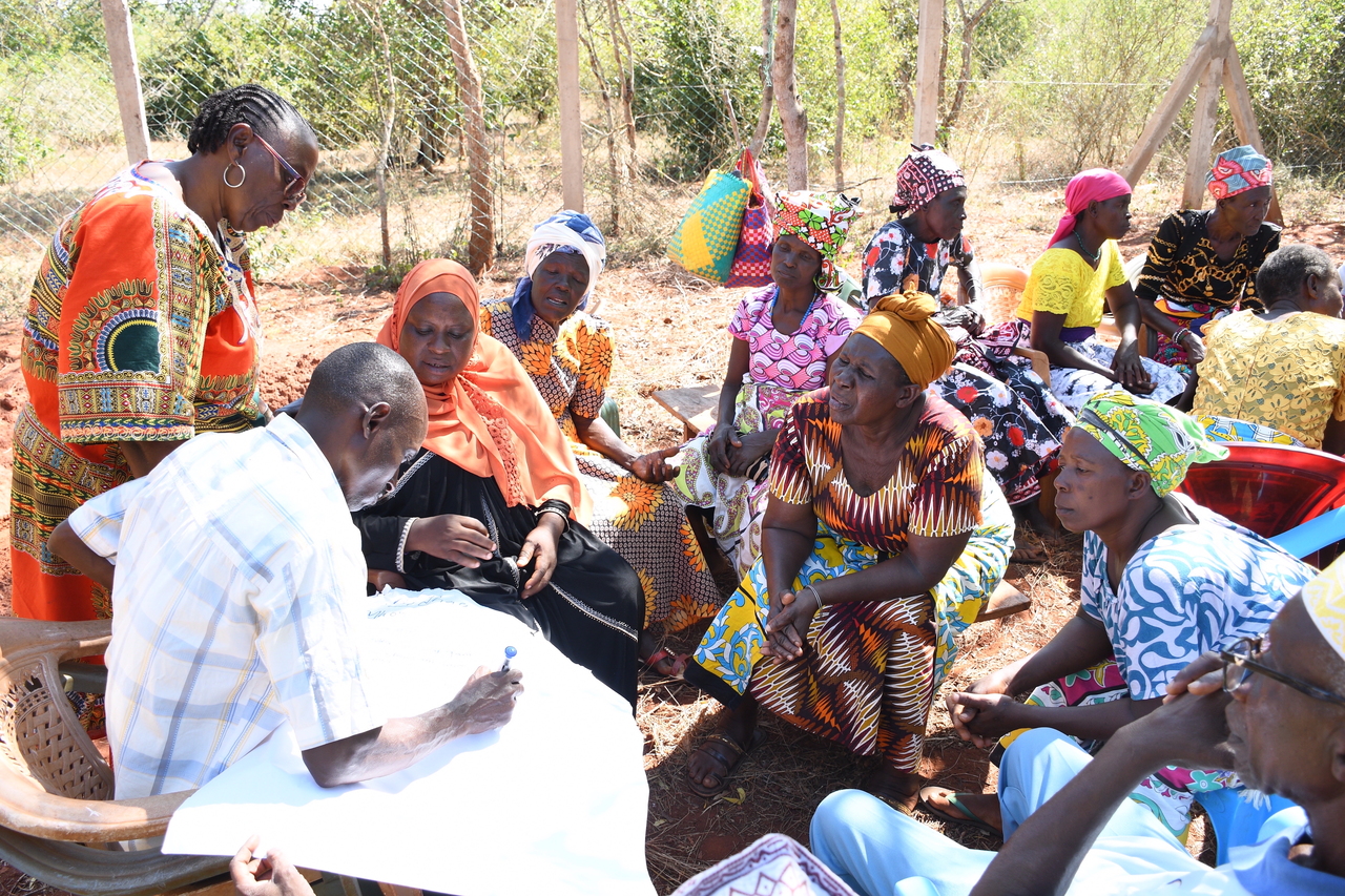 Schools without walls boost women’s skills