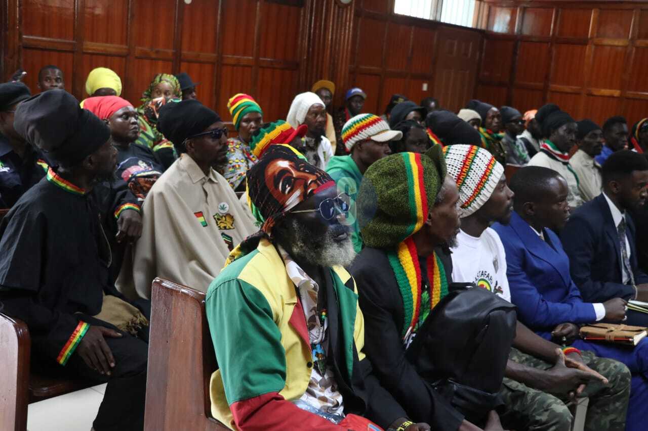 [PHOTOS] Rastas in court over criminalisation of bhang