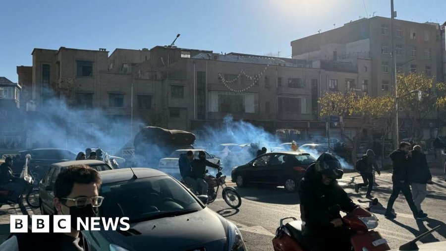 Trump threat to intervene over protests 'reckless', says Iran foreign minister