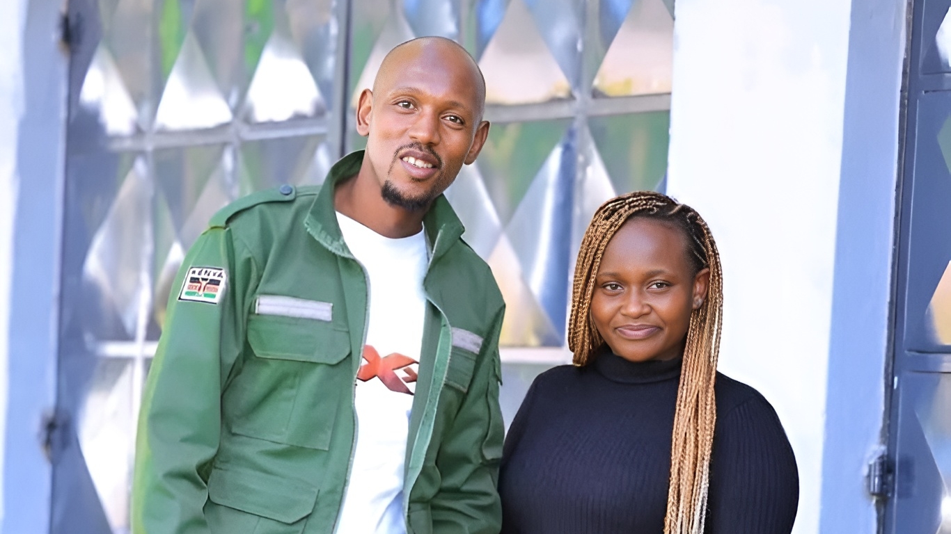 Mosiria Amtetea Mwanamke Aliyedhalilishwa Mtandaoni