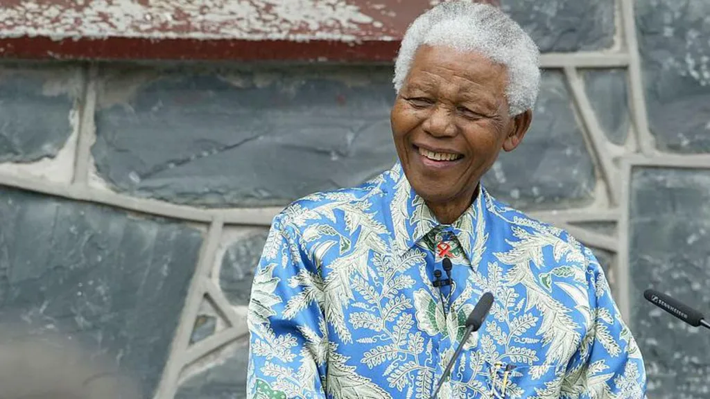 Mandela's prison key, sunglasses and shirt can be sold after daughter wins court battle