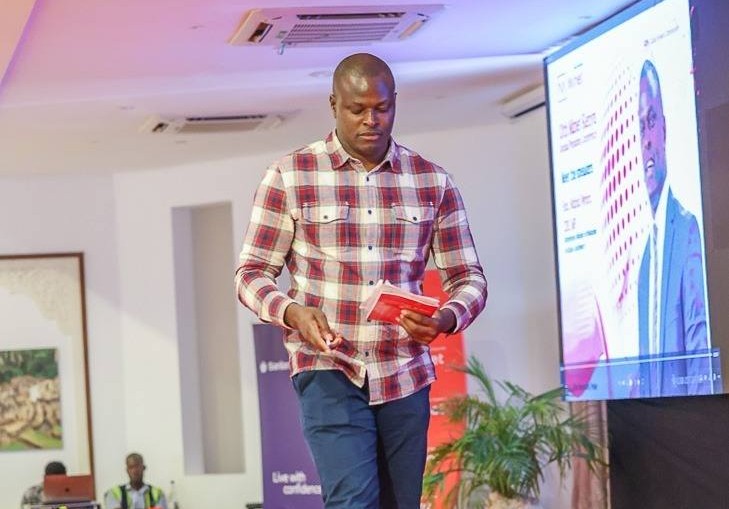 Nyoro and the politics of the donkey between two bales