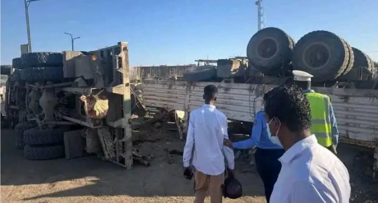 At least 22 Ethiopian migrants killed in 'horrific' road crash