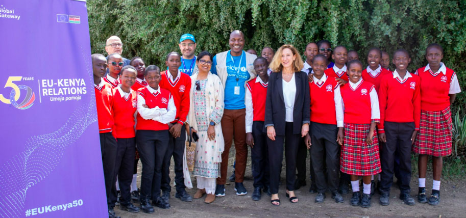 From rural classrooms to virtual laboratory: 363 schools go online