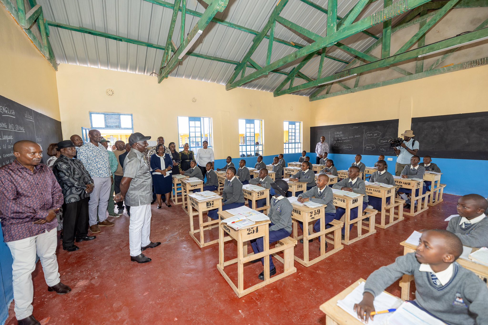 Ruto in stitches as pupils identify DP as ‘Fire si Fire’