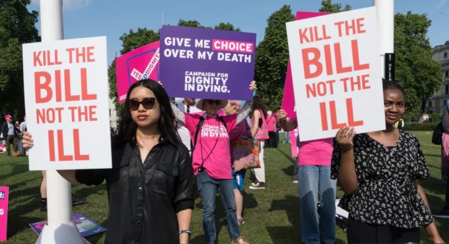 Assisted dying bill 'no hope' of passing, warns peer