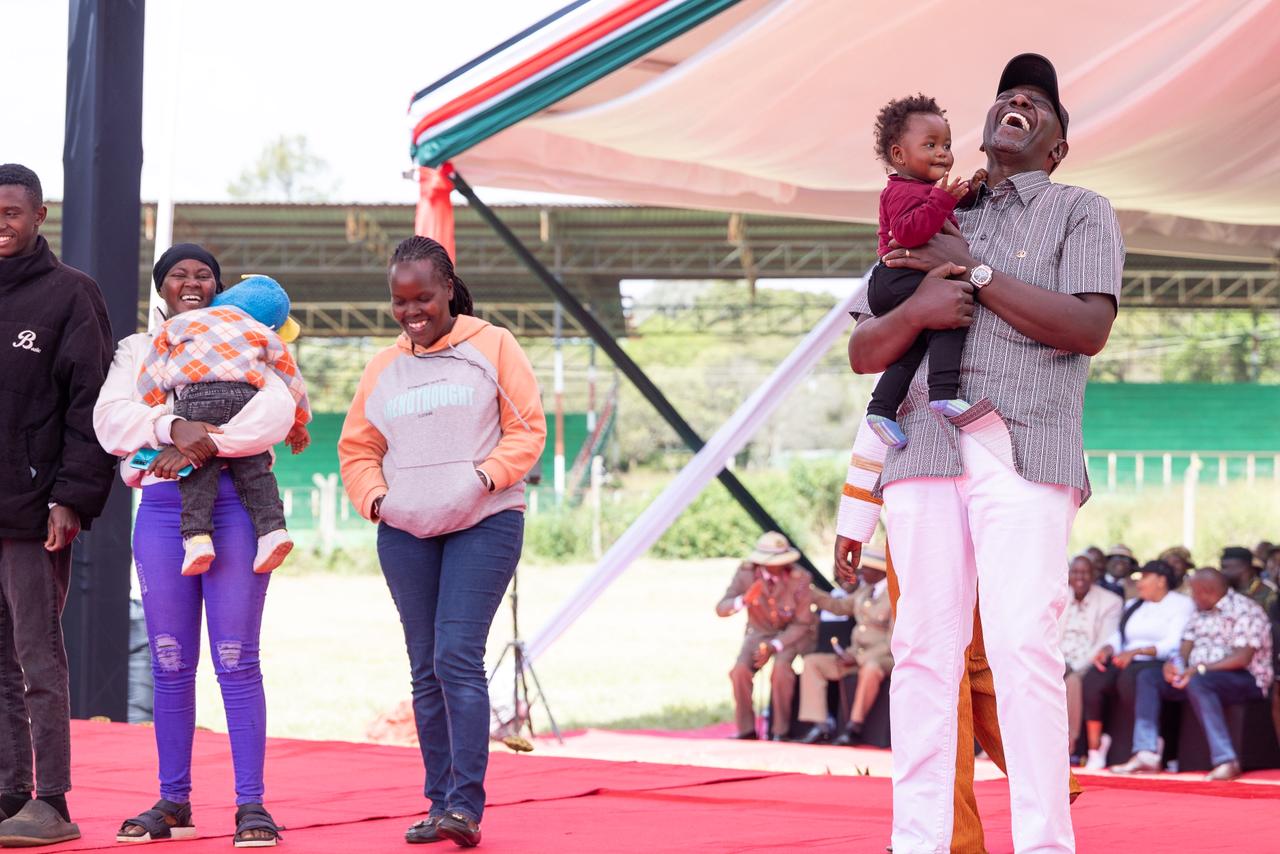Child refuses to return to mother after President Ruto picked her up