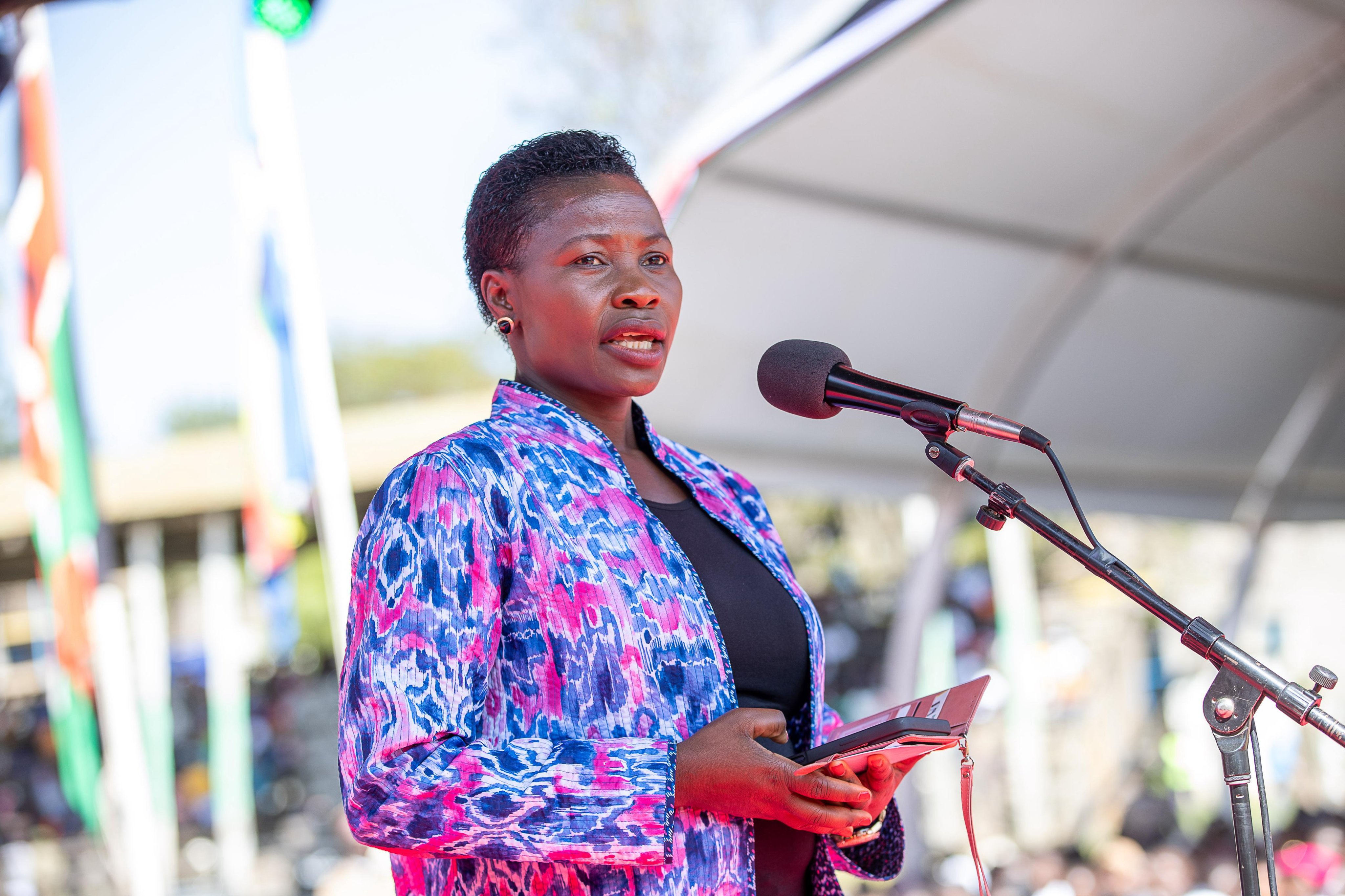 Ladies mjitume msiombe fare! PS tells women