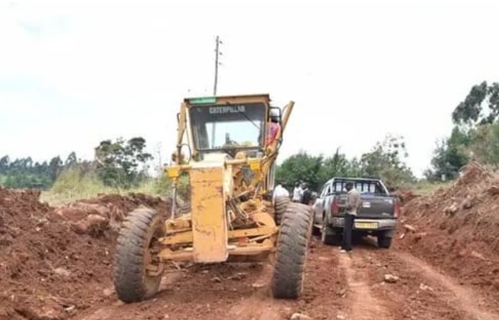 Uasin Gishu partners with NYS to repair ward roads