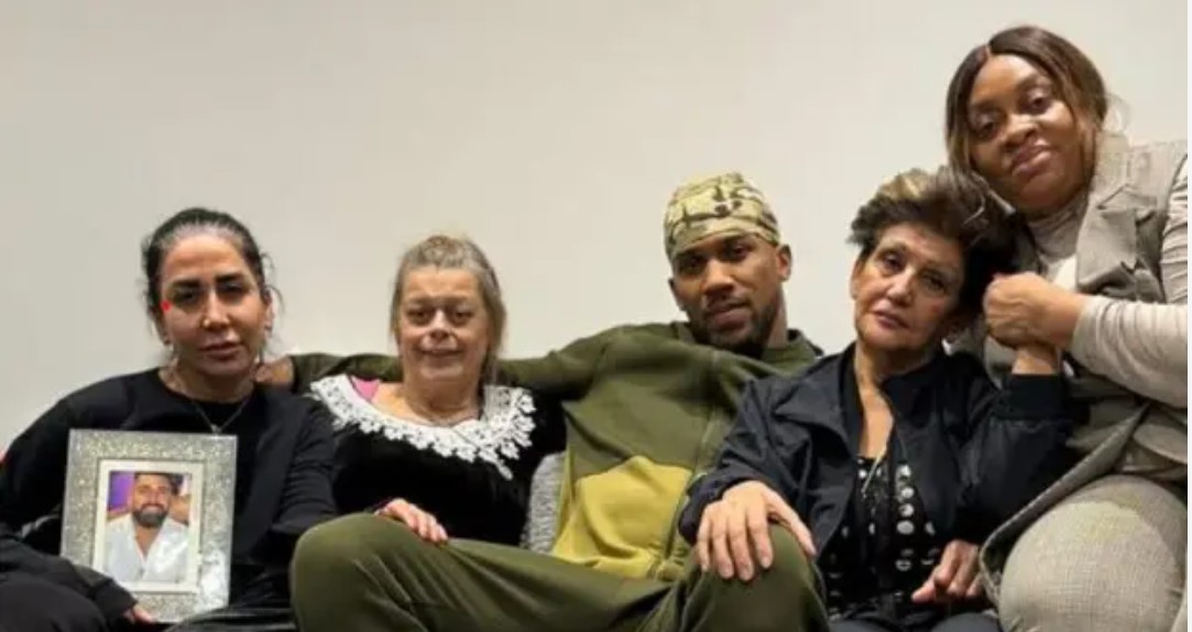 Anthony Joshua posts first picture since fatal crash