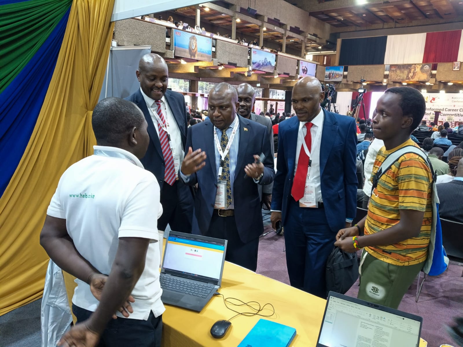 Degrees not enough as media job market shifts, MCK tells students