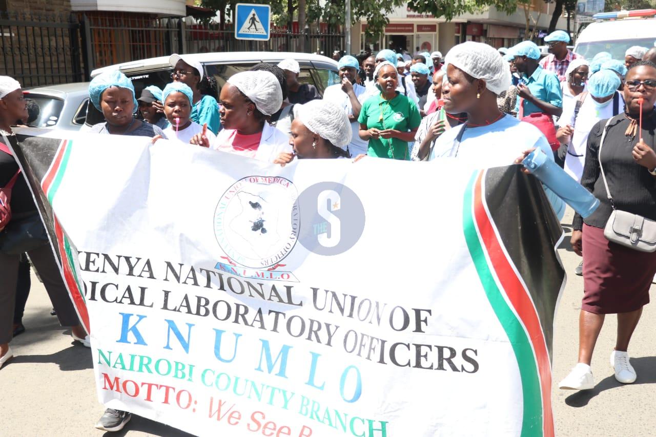 [PHOTOS] Nairobi health workers protest over delayed salaries