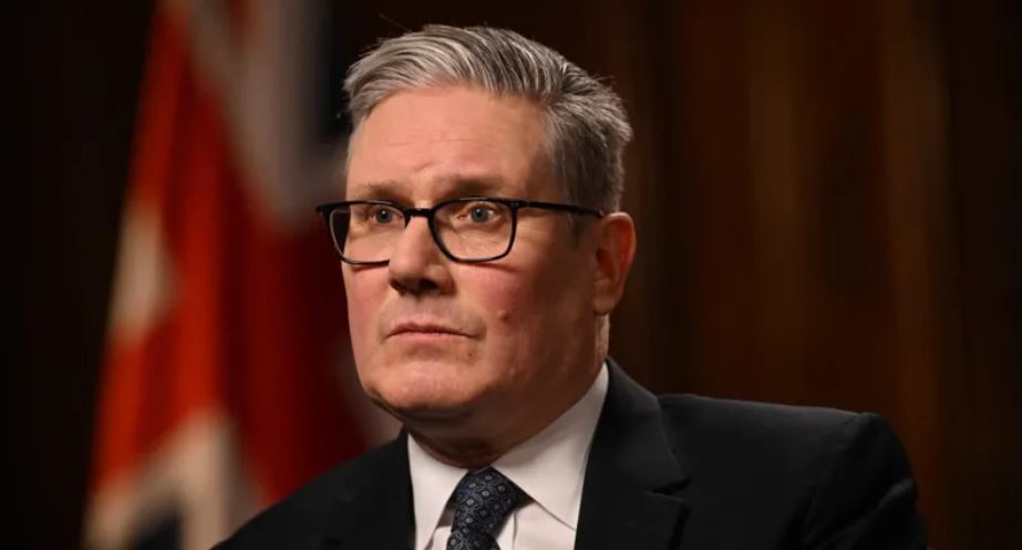 X could 'lose right to self regulate', says Starmer