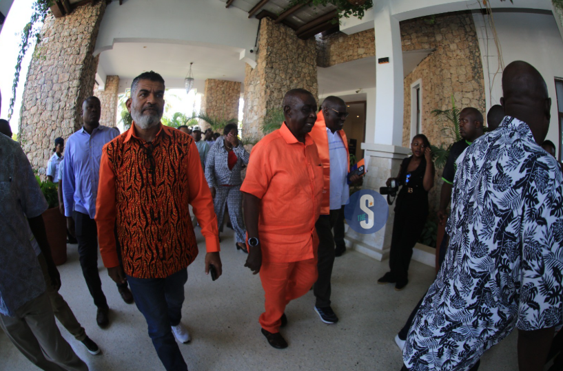 [PHOTOS] ODM leaders arrive at PrideInn hotel, Mombasa, for NEC meeting