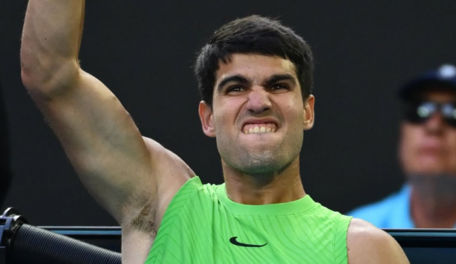 Alcaraz beats Djokovic in Melbourne