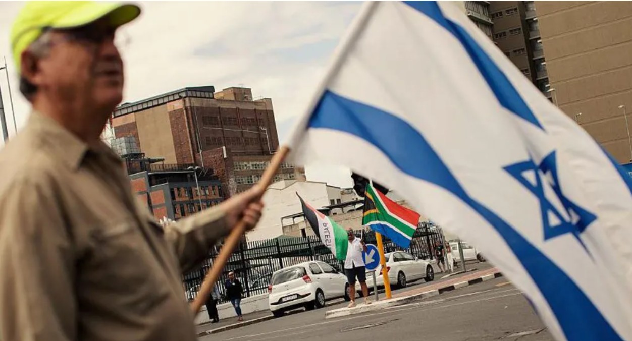 SA, Israel expel each other's envoys in diplomatic row