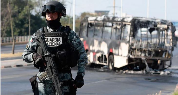 At least 25 cops killed in chaos after death of Mexican drug lord