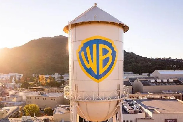 Netflix drops bid for Warner Bros, clearing way for Paramount takeover