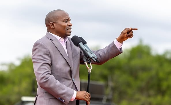Kindiki Shuns Umbrella to Brave the Rain with Maai Mahiu Survivors