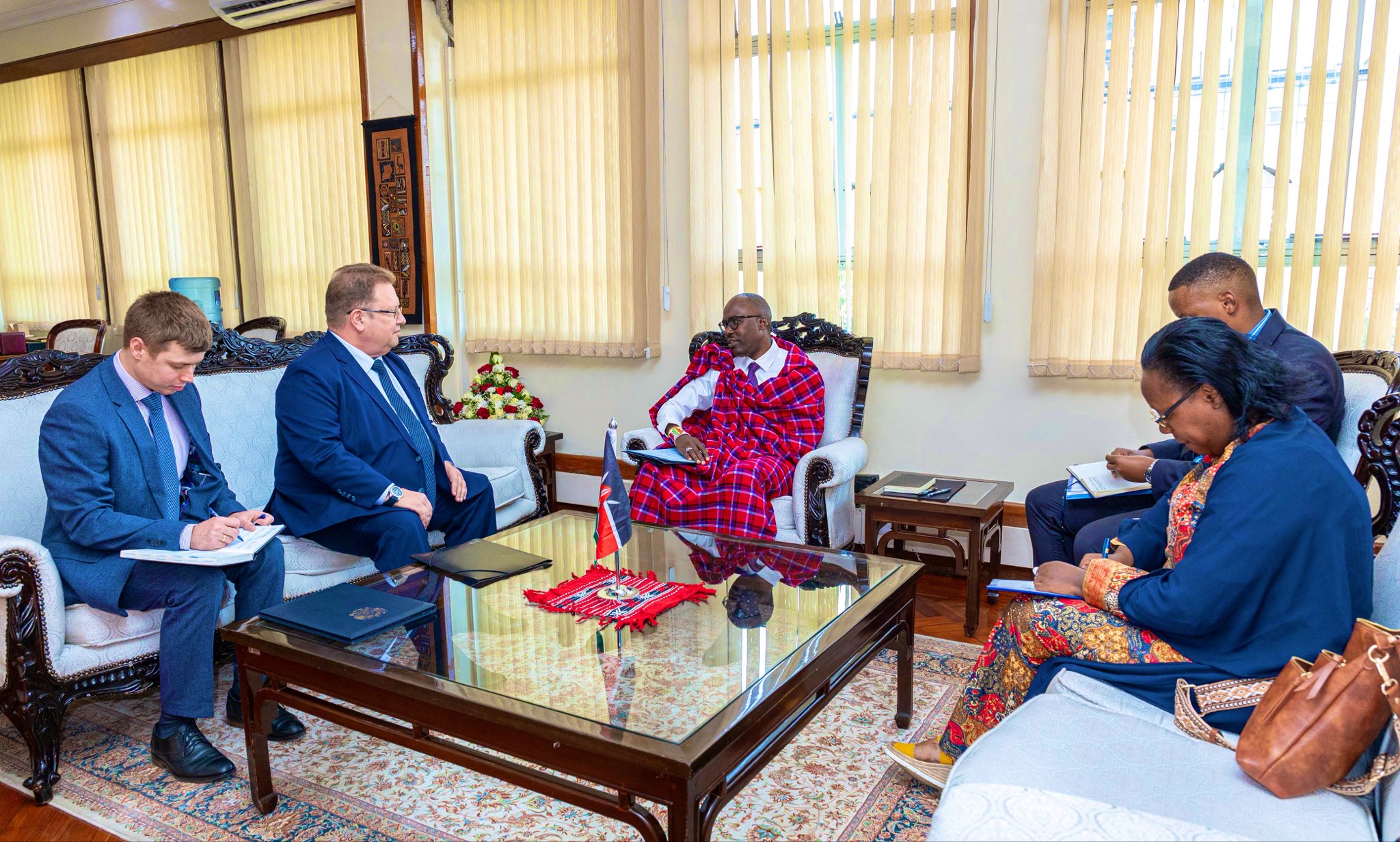 Sing’Oei meets Russian, Ukrainian envoys over Kenyans in war