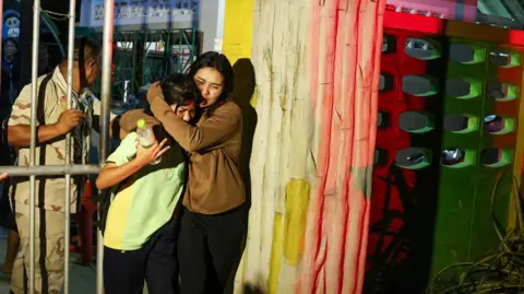 Principal shot in Thailand school siege dies of injuries