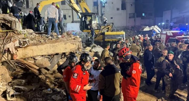 Fifteen killed in latest Lebanon building collapse