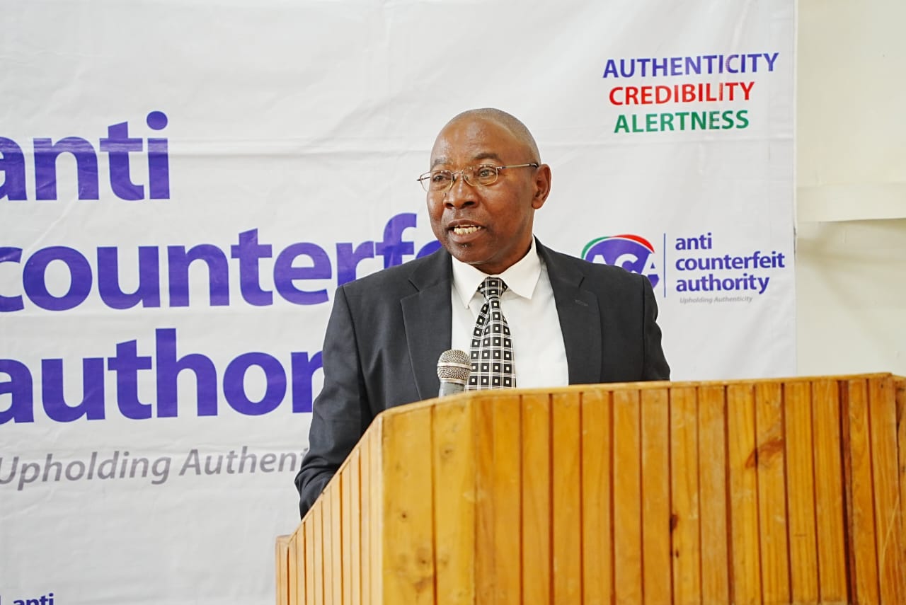 (Western page story 2) Illicit trade puts agriculture sector at risk