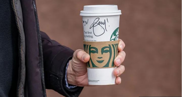 Starbucks bets on robots to brew a turnaround in customers