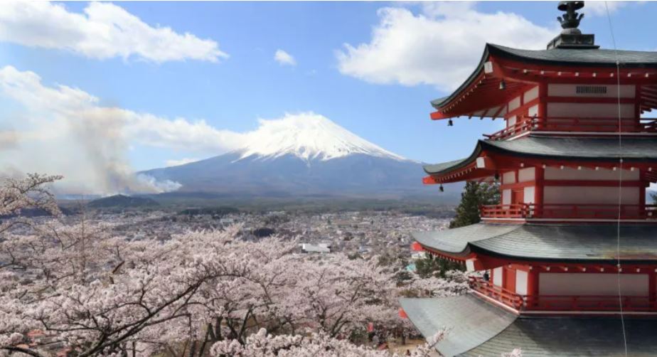 Japan festival cancelled over badly behaved tourists