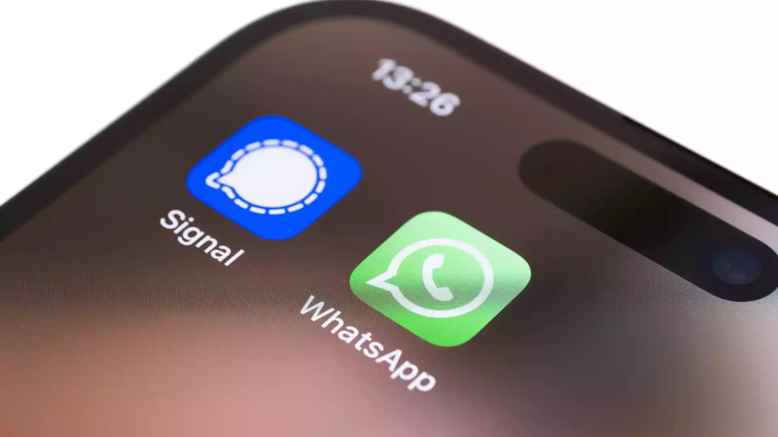 Russia hackers target Signal and WhatsApp in global phishing attack